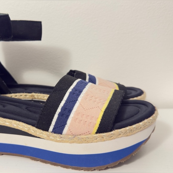 OTBT Black and Blue Platform Sandals - Picture 3 of 4